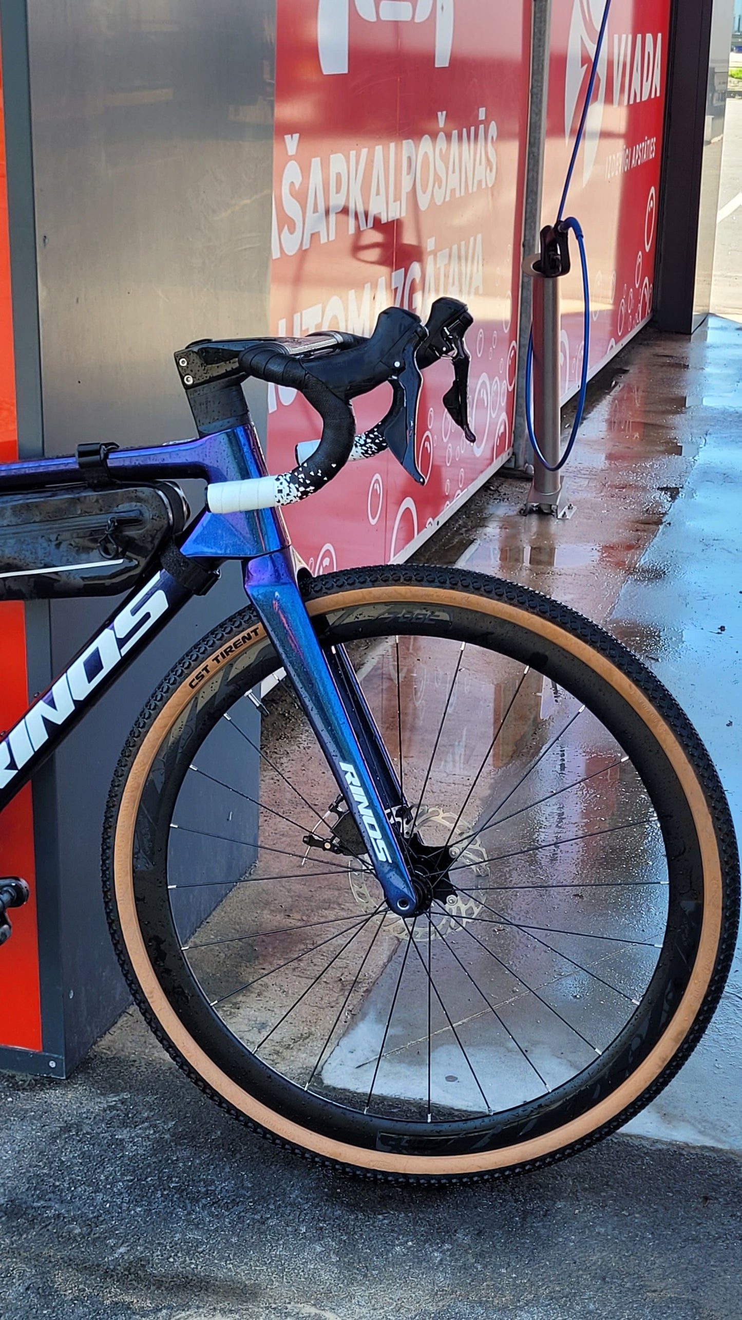 RINOS Gravelcykler Carbon Sandman3.0 Shimano R7000