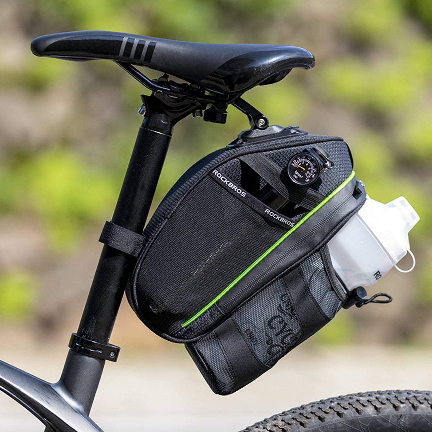 Reptålig cykelsadelväska med flaskhållare 1,5L ROCKBROS