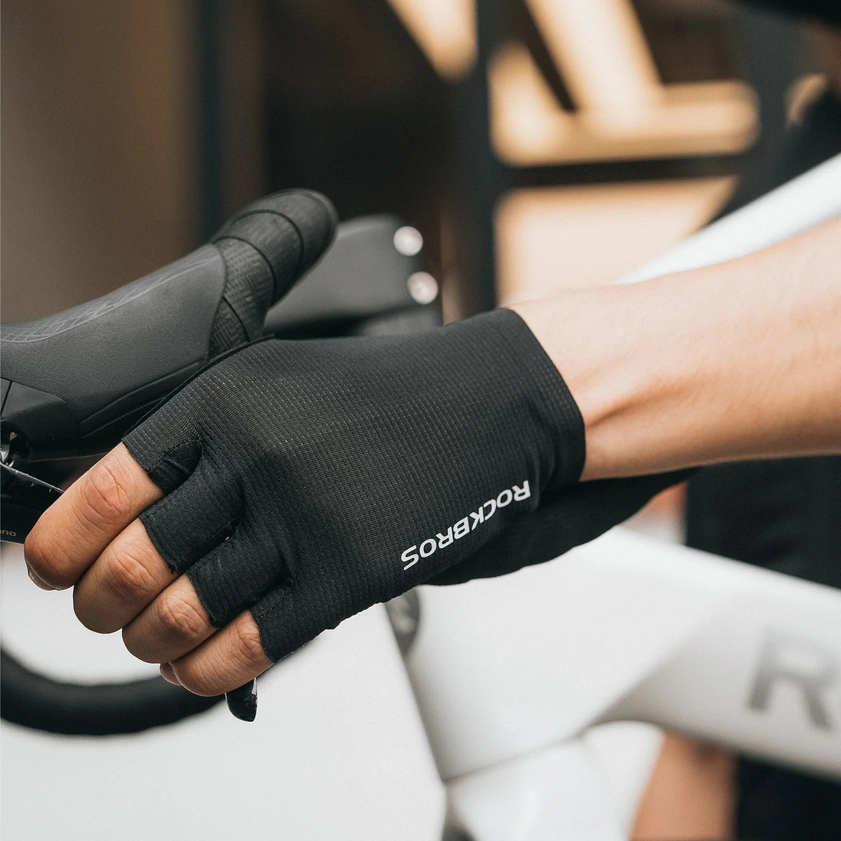ROCKBROS Cykelhandskar halvfingrar med stötdämpande SBR-polstring - S396