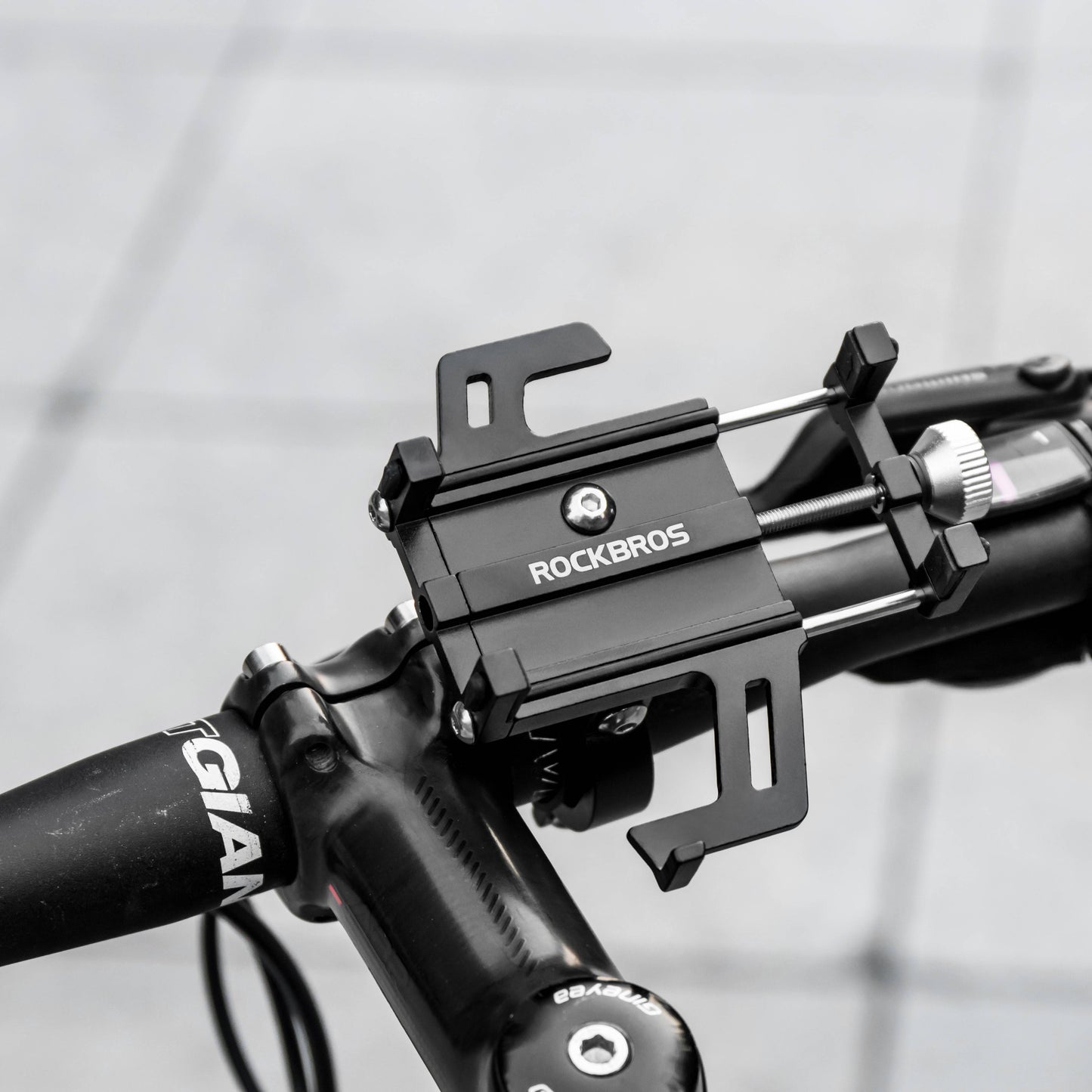 Cykel-/motorcykeltelefonhållare med 360° rotationsklämma ROCKBROS
